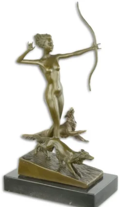 Casa Padrino Luxus Bronze Skulptur Frau mit Bogen und Hunden Bronze / Gold / Schwarz 18,3 x 10,3 x H. 34,5 cm - Bronzefigur mit Marmorsockel - Dekofigur