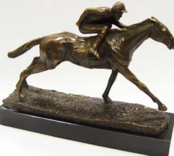 Casa Padrino Luxus Bronze Skulptur Jockey mit Pferd Bronze / Gold / Schwarz 29 x 7,9 x H. 21,4 cm - Dekofigur