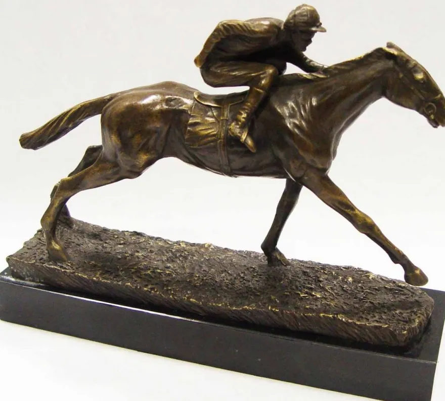 Casa Padrino Luxus Bronze Skulptur Jockey mit Pferd Bronze / Gold / Schwarz 29 x 7,9 x H. 21,4 cm - Dekofigur