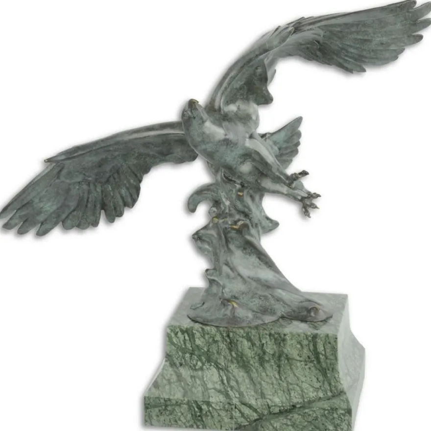 Casa Padrino Luxus Bronze Skulptur Fliegender Adler Grau / Grün 44,6 x 17,7 x H. 42,7 cm - Deko Bronzefigur