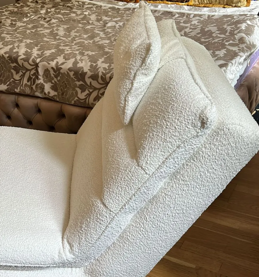 Casa Padrino Luxus Chaiselongue mit Kopfkissen Weiß 170 cm