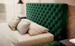Casa Padrino Luxus Chesterfield Samt Doppelbett mit Matratze Grün - Verschiedene Größen