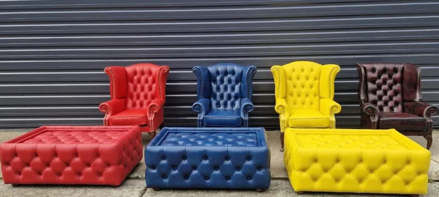Casa Padrino Luxus Chesterfield Ohrensessel Blau / Dunkelbraun 98 x 90 x H. 110 cm - Echtleder Chesterfield Wohnzimmer Sessel - Wohnzimmer Möbel - Chesterfield Möbel - Luxus Leder Möbel