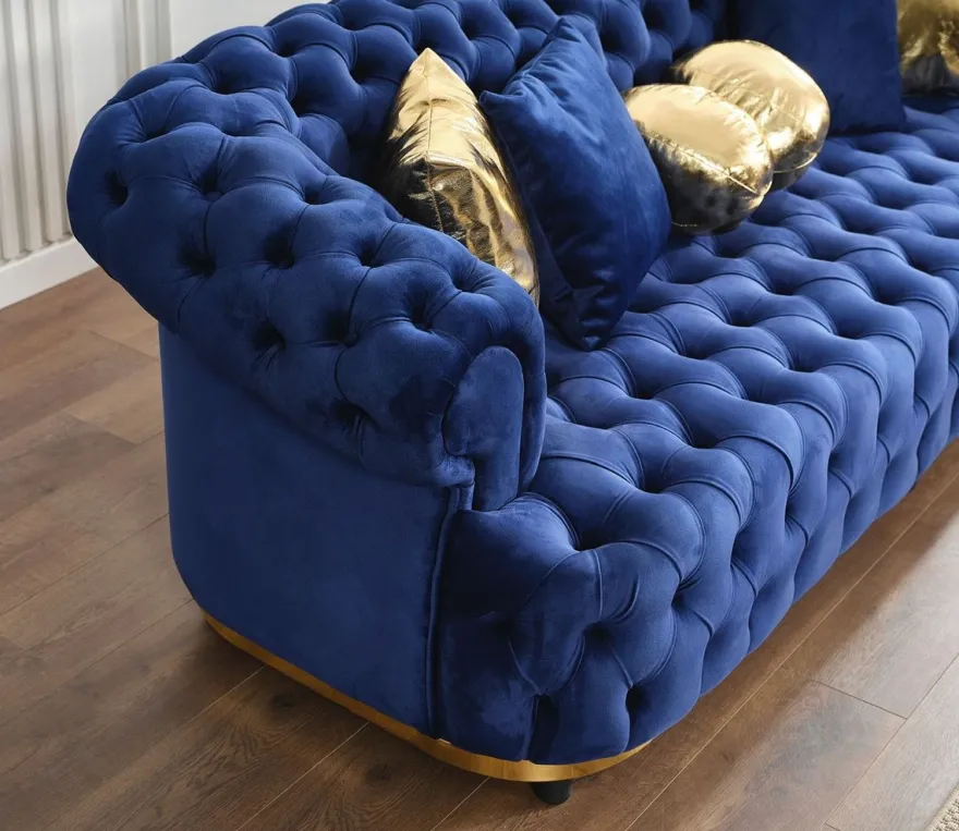 Casa Padrino Luxus Chesterfield Samt Sofa Blau / Gold / Schwarz 240 cm