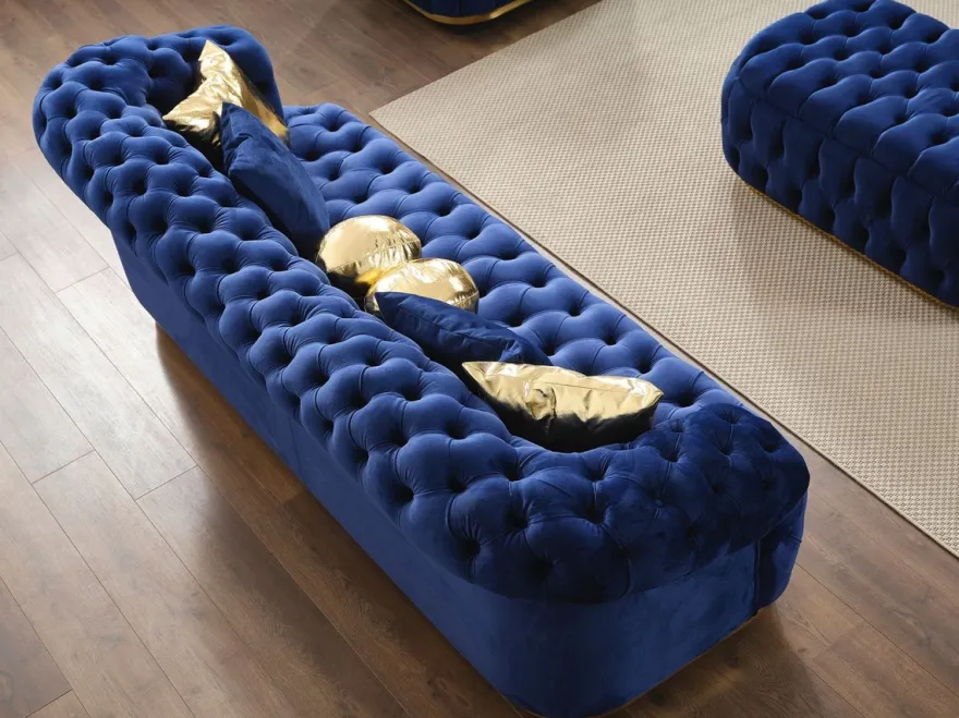 Casa Padrino Luxus Chesterfield Samt Sofa Blau / Gold / Schwarz 240 cm