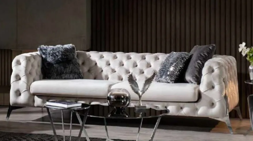 Casa Padrino Luxus Chesterfield Sofa Weiß / Silber 240 x 100 x H. 72 cm - Wohnzimmer Sofa - Chesterfield Wohnzimmer Möbel