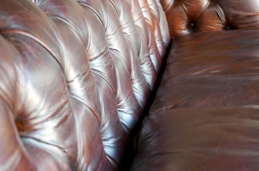 Casa Padrino Luxus Chesterfield Leder Sofa 240 x 100 x H. 80 cm - Verschiedene Farben - Echtleder Wohnzimmer Sofa - Chesterfield Wohnzimmer Möbel