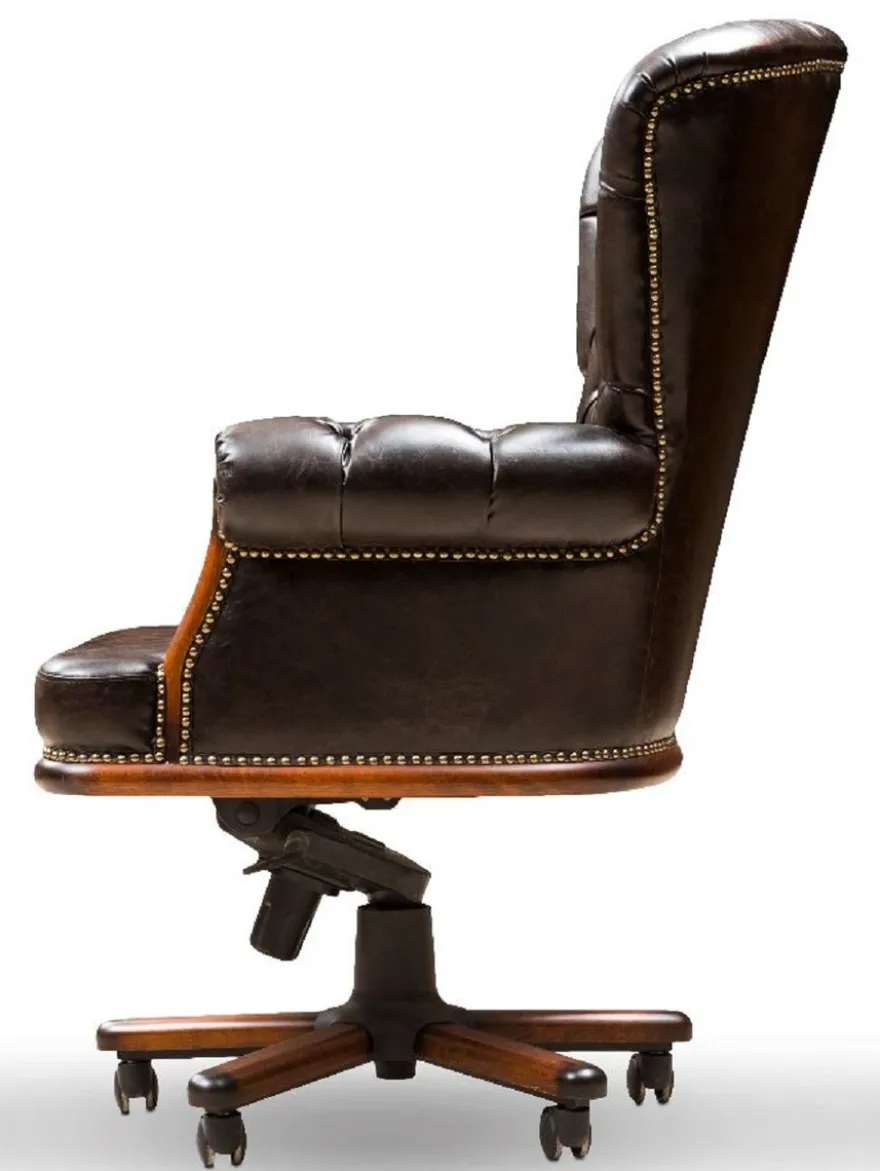 Casa Padrino Luxus Chesterfield Schreibtischstuhl Vintage Schwarz / Braun 84 x 93 x H. 114 cm - Höhenverstellbarer Kunstleder Bürostuhl - Büro Möbel - Chesterfield Möbel - Luxus Möbel