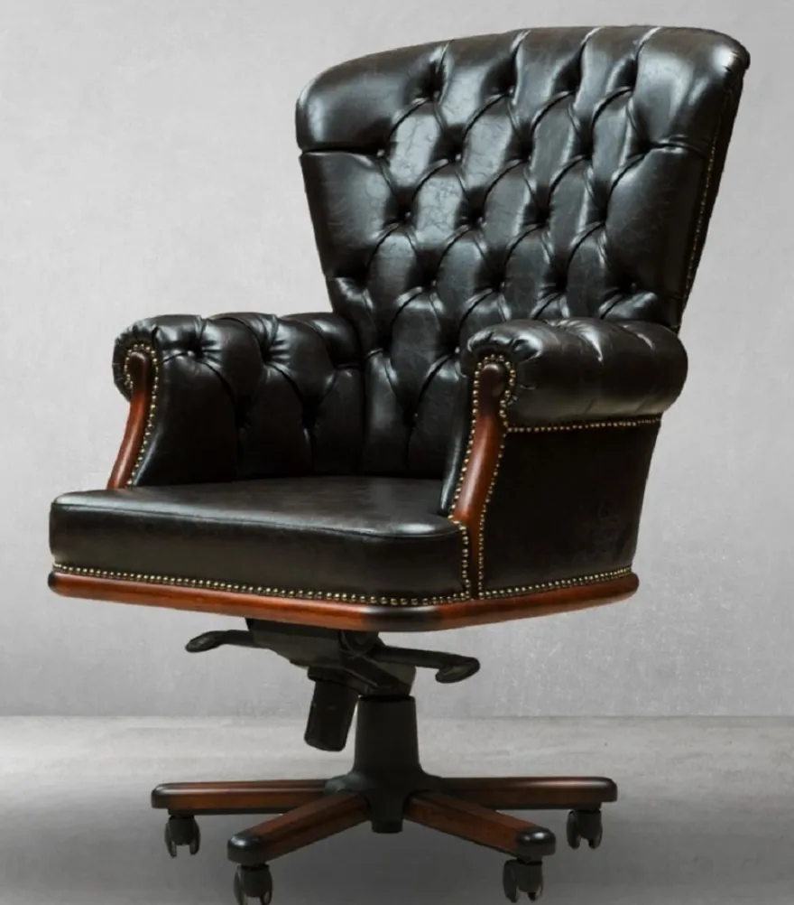 Casa Padrino Luxus Chesterfield Schreibtischstuhl Vintage Schwarz / Braun 84 x 93 x H. 114 cm - Höhenverstellbarer Kunstleder Bürostuhl - Büro Möbel - Chesterfield Möbel - Luxus Möbel
