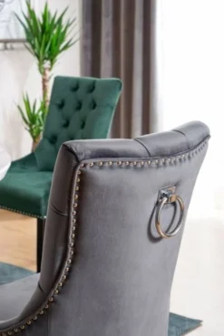 Casa Padrino Luxus Chesterfield Esszimmer Stuhl Grau / Silber / Schwarz - Küchenstuhl mit Samtstoff - Esszimmer Möbel