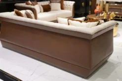 Casa Padrino Luxus Chesterfield Sofa Naturfarben / Braun / Grau - Wohnzimmer Sofa - Hotel Sofa - Wohnzimmer Möbel - Hotel Möbel - Chesterfield Möbel - Luxus Möbel - Luxus Einrichtung