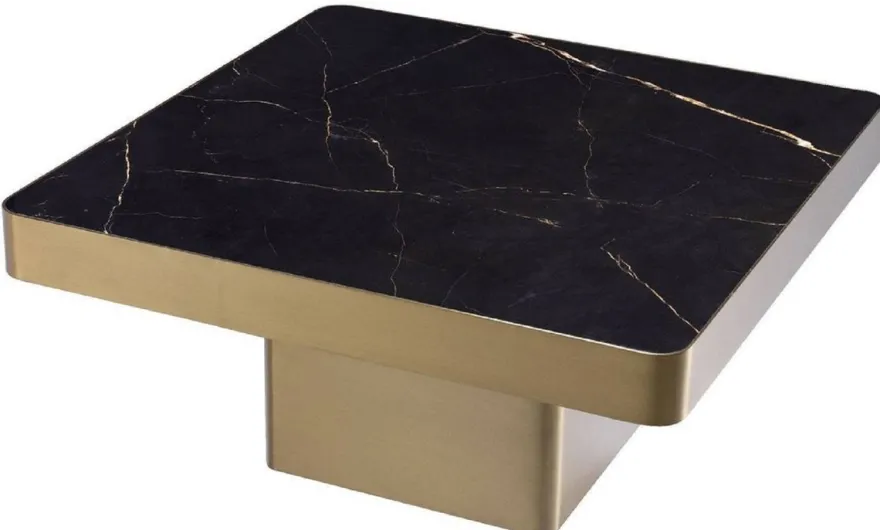 Casa Padrino Luxus Couchtisch Schwarz / Messingfarben 81 x 81 x H. 38,5 cm - Quadratischer Edelstahl Wohnzimmertisch mit Keramikplatte - Wohnzimmer Möbel - Luxus Möbel