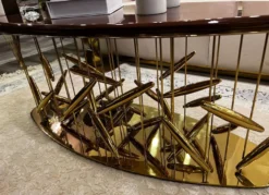 Casa Padrino Luxus Couchtisch Braun / Gold 120 x 51 x H. 47 cm - Ovaler Edelstahl Wohnzimmertisch mit Massivholz Tischplatte - Wohnzimmer Möbel - Hotel Möbel - Luxus Möbel
