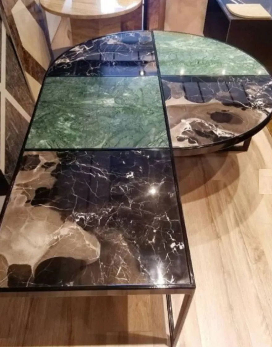 Casa Padrino Luxus Couchtisch Grün / Braun / Schwarz 135 x 90 x H. 40 cm - Moderner Wohnzimmertisch mit Marmorplatten - Luxus Wohnzimmer Möbel