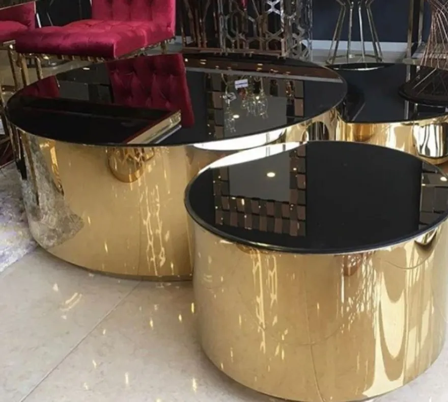 Casa Padrino Luxus Couchtisch Set Gold / Schwarz - 3 Wohnzimmertische mit Glasplatte - Luxus Wohnzimmer Möbel