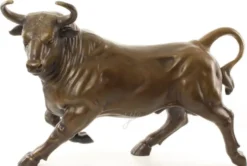 Casa Padrino Luxus Deko Bronze Skulptur Stier Bronze / Gold 57 x 24 x H. 38,7 cm - Bronzefigur