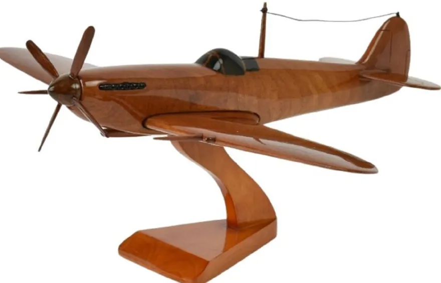 Casa Padrino Luxus Deko Jagdflugzeug Supermarine Spitfire Braun / Schwarz 40 x 36 x H. 20 cm - Holz Flugzeug mit Ständer - Propellerflugzeug - Modellflugzeug - Schreibtisch Deko - Deko Accessoires
