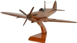 Casa Padrino Luxus Deko Jagdflugzeug Supermarine Spitfire Braun / Schwarz 40 x 36 x H. 20 cm - Holz Flugzeug mit Ständer - Propellerflugzeug - Modellflugzeug - Schreibtisch Deko - Deko Accessoires