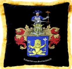 Casa Padrino Luxus Deko Kissen Wappen Freiherr Schertel von Burtenbach Schwarz / Gold
