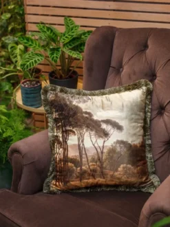 Casa Padrino Luxus Deko Kissen Landschaft Mehrfarbig / Grün 45 x 45 cm - Bedrucktes Samt Kissen mit Fransen - Luxus Kollektion