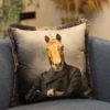 Casa Padrino Luxus Deko Kissen Gentleman Pferd Mehrfarbig 45 x 45 cm - Bedrucktes Samt Kissen mit Fransen - Luxus Deko Accessoires