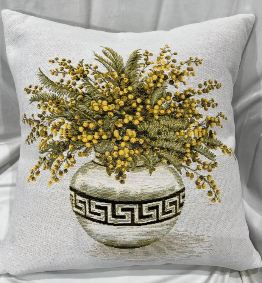 Casa Padrino Luxus Deko Kissen Blumen mit Vase Weiß / Mehrfarbig 45 x 45 cm - Bedrucktes Zierkissen mit edlem Gobelin Stoff - Luxus Deko Accessoires