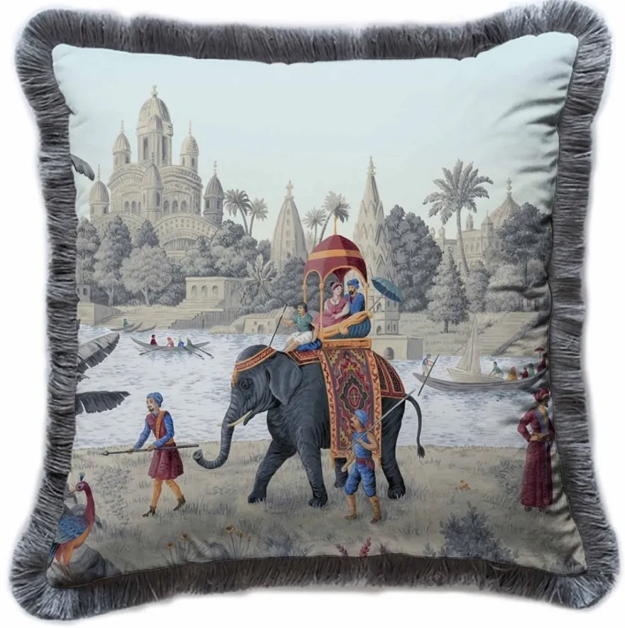 Casa Padrino Luxus Deko Kissen Palast Mehrfarbig / Grau 45 x 45 cm - Bedrucktes Samt Kissen mit Fransen - Luxus Deko Accessoires