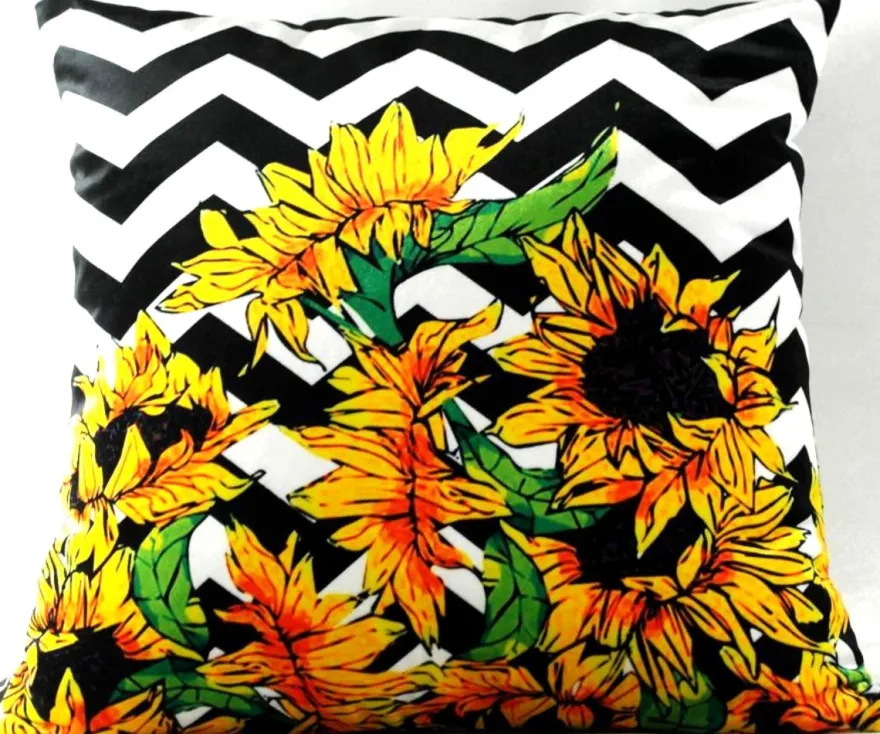Casa Padrino Luxus Deko Kissen Virginia Sunflowers Schwarz / Weiß / Mehrfarbig 45 x 45 cm - Feinster Samtstoff - Wohnzimmer Kissen