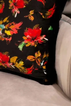 Casa Padrino Luxus Deko Kissen Herbstblätter Design Schwarz / Mehrfarbig 45 x 45 cm - Bedrucktes Samt Kissen mit Fransen - Deko Accessoires