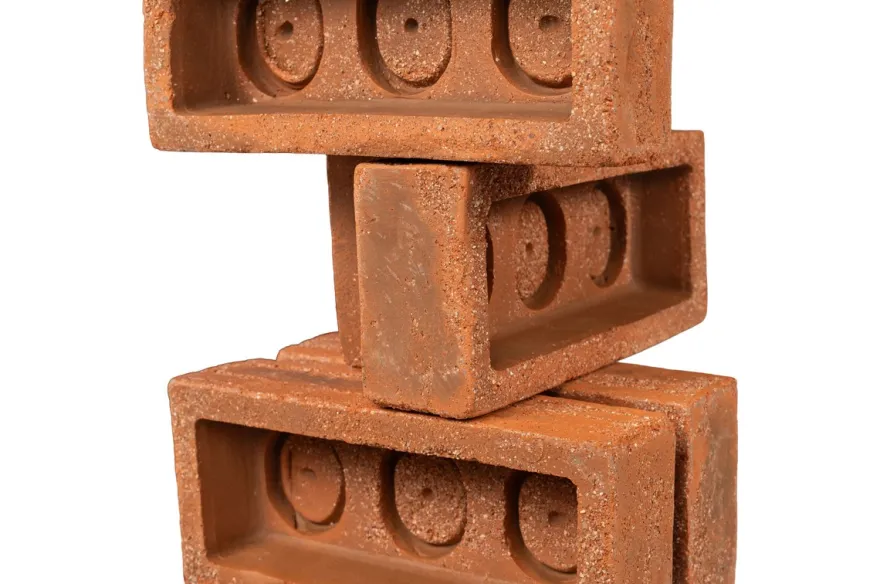 Casa Padrino Luxus Deko Objekt Naturfarben 30 x 22 x H. 61 cm - Skulpturales Objekt aus Terrakotta-Ziegeln und unbehandeltem Messing - Luxus Deko Accessoires