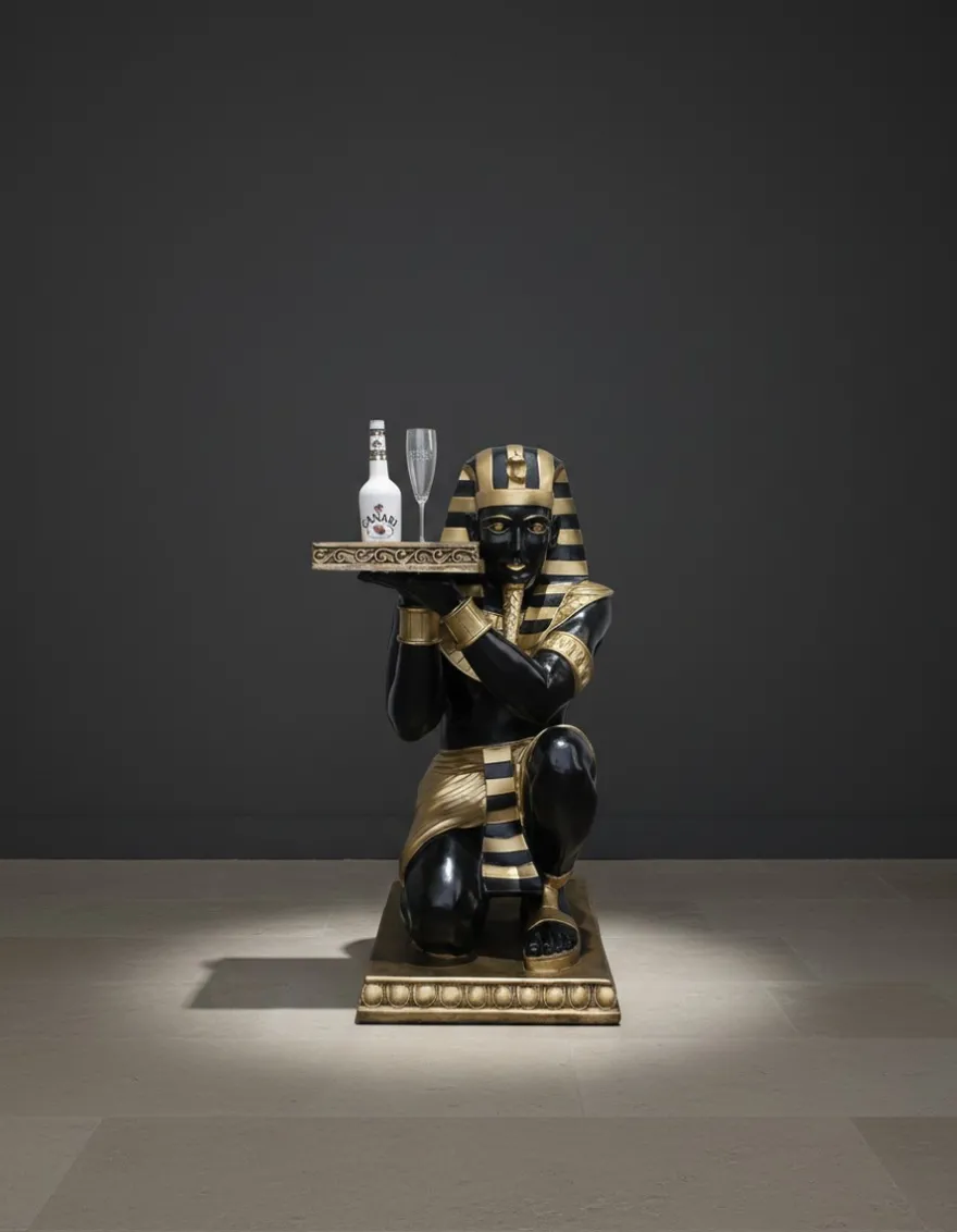 Casa Padrino Luxus Deko Skulptur Statue Pharao Einem Tablett H. 90 cm - Deko Skulptur - Deko Figur - Tierfigur - Gartendeko