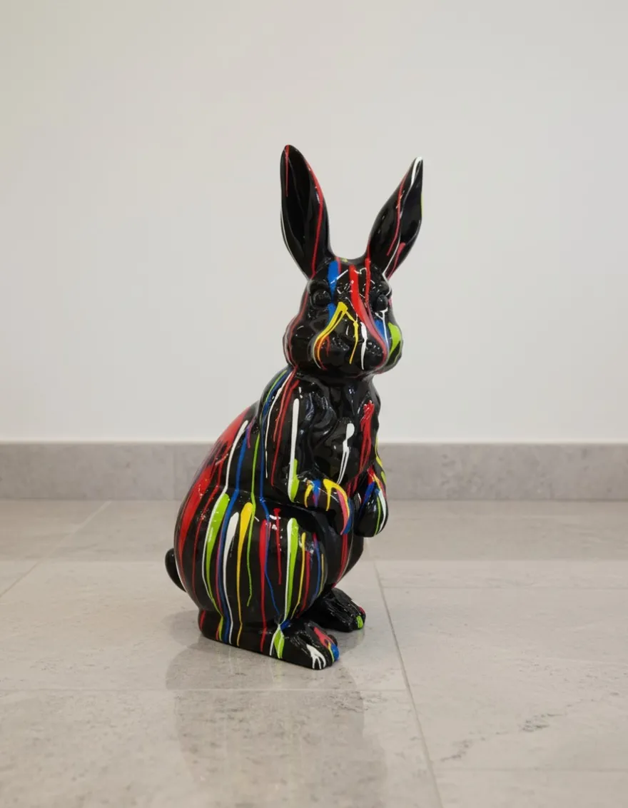 Casa Padrino Luxus Deko Skulptur Hase Kaninchen Trash H. 220 cm - Riesige Gartenskulptur - Lebensgroße Skulptur - XXL Deko Skulptur - XXL Deko Figur