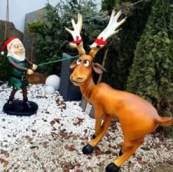 Casa Padrino Luxus Deko Skulpturen Set Weihnachtself mit Rentier Mehrfarbig - Weihnachts Deko Figuren - XXL Deko Skulpturen - XXL Deko Figuren - XXL Weihnachts Skulpturen