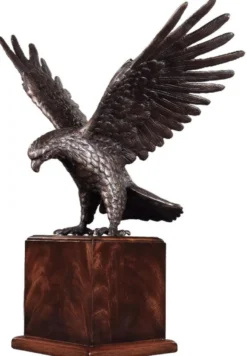 Casa Padrino Luxus Deko Skulptur Adler Bronze / Braun 40 x 20 x H. 37 cm - Bronze Deko Skulptur mit Holzsockel - Bronze Deko Figur - Schreibtisch Deko - Wohnzimmer Deko - Luxus Qualität