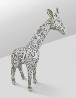 Casa Padrino Luxus Deko Skulptur Giraffe Weiss Design H. 50 cm - Deko Skulptur - Deko Figur - Tierfigur - Gartendeko