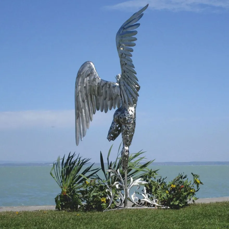 Casa Padrino Luxus Deko Skulptur Engel Silber H. 230 cm - Riesige Garten Figur