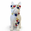 Casa Padrino Luxus Deko Skulptur Hund Bulldogge Brille Mondrian Krawatte H. 120 cm - Riesige Gartenskulptur - Lebensgroße Skulptur - XXL Deko Skulptur - XXL Deko Figur