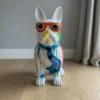 Casa Padrino Luxus Deko Skulptur Hund Bulldogge Trash Brille Augen H. 85 cm - Deko Skulptur - Deko Figur - Tierfigur - Gartendeko