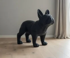 Casa Padrino Luxus Deko Skulptur Hund Französische Bulldogge H. 160 cm - Riesige Gartenskulptur - Lebensgroße Skulptur - XXL Deko Skulptur - XXL Deko Figur
