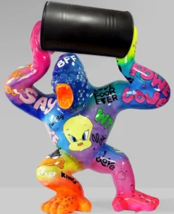 Casa Padrino Luxus Deko Skulptur Gorilla Affe mit Fass Mehrfarbig / Schwarz H. 240 cm - Große Deko Figur - XXL Deko Skulptur - XXL Deko Figur - Wohnzimmer Deko - Garten Deko - Luxus Figuren