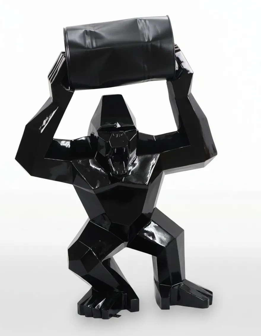 Casa Padrino Luxus Deko Skulptur Affe Facettierter Fass Gorilla Zweifarbig H. 140 cm - Riesige Gartenskulptur - Lebensgroße Skulptur - XXL Deko Skulptur - XXL Deko Figur