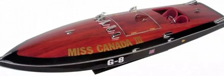 Casa Padrino Luxus Deko Speedboot Miss Canada mit Massivholz Ständer 87 x 28 x H. 26 cm - Handgefertigtes Deko Boot - Holzboot - Modellboot - Rennboot - Luxus Deko Accessoires