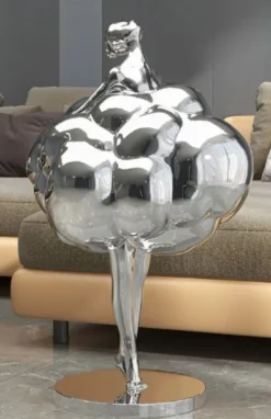 Casa Padrino Luxus Designer Deko Skulptur Tänzerin Silber 49 x H. 75 cm - Kunstharz Deko Figur - Wohnzimmer Deko - Luxus Designer Deko Accessoires - Luxus Qualität