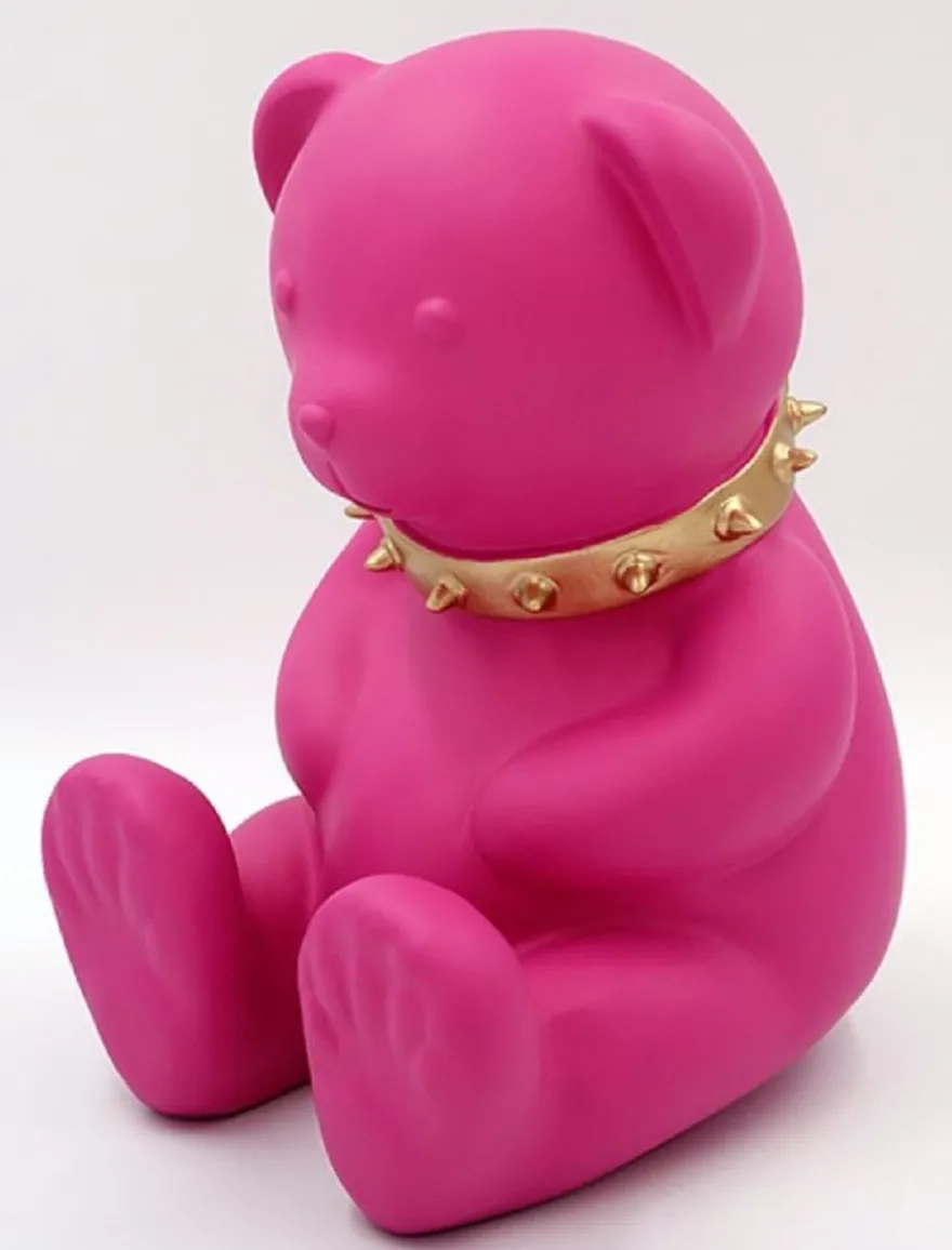 Casa Padrino Luxus Designer Dekofigur Teddybär mit Halsband Rosa / Gold H. 31 cm - Kunstharz Deko Skulptur - Luxus Deko Figur - Designer Deko Figur - Luxus Accessoires