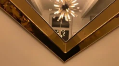 Casa Padrino Luxus Designer Spiegel Gold 81 x H. 157 cm - Achteckiger Metall Wandspiegel - Garderoben Spiegel - Wohnzimmer Spiegel - Luxus Designer Möbel - Luxus Interior