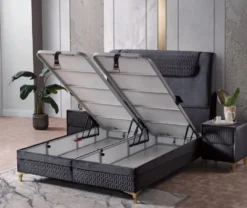 Casa Padrino Luxus Doppelbett Schwarz / Weiß / Gold 180 x 200 cm - Massivholz Bett mit Kopfteil und Matratze - Schlafzimmer Möbel - Hotel Möbel - Luxus Möbel - Luxus Einrichtung