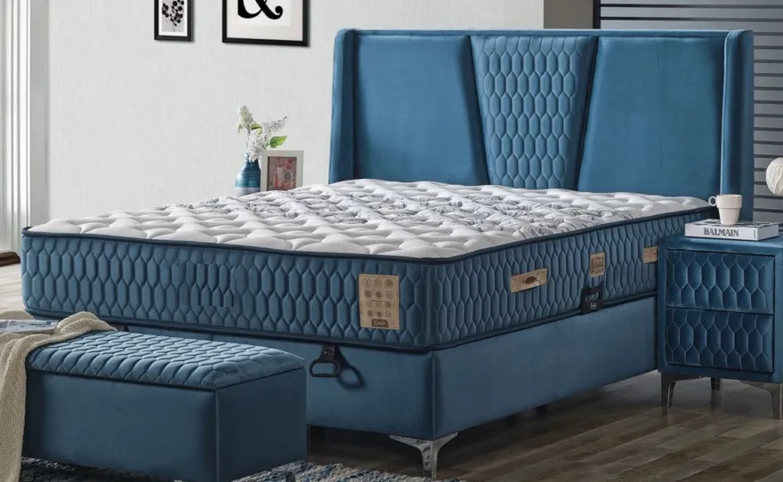 Casa Padrino Luxus Doppelbett Blau / Weiß / Silber 180 x 200 cm - Massivholz Bett mit Kopfteil und Matratze - Schlafzimmer Möbel - Hotel Möbel - Luxus Möbel - Luxus Einrichtung