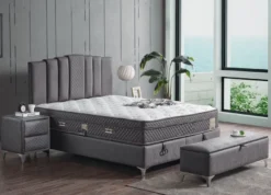 Casa Padrino Luxus Doppelbett Grau / Weiß / Silber 180 x 200 cm - Massivholz Bett mit Kopfteil und Matratze - Schlafzimmer Möbel - Hotel Möbel - Luxus Möbel - Luxus Einrichtung