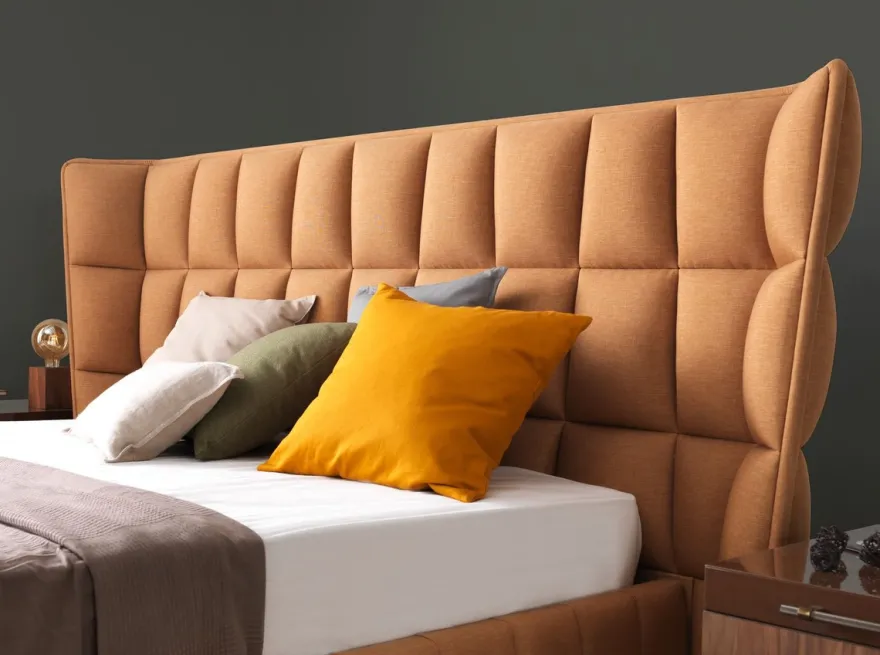 Casa Padrino Luxus Doppelbett Hellbraun / Beige 247 x 214 x H. 126 cm - Massivholz Bett - Schlafzimmer Möbel - Hotel Möbel - Luxus Möbel - Luxus Einrichtung