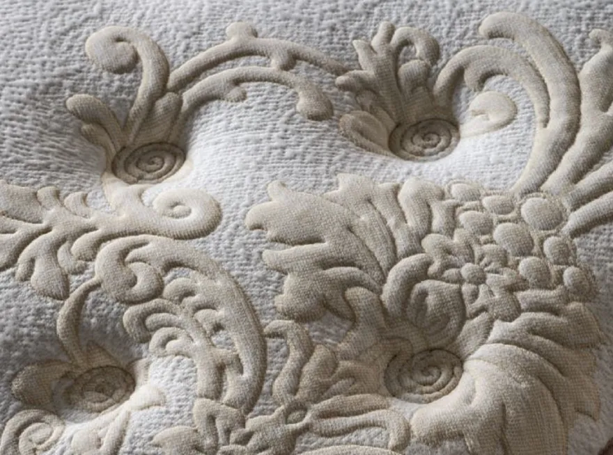 Casa Padrino Luxus Doppelbett Creme / Weiß / Braun 180 x 200 cm - Massivholz Bett mit Kopfteil und Matratze - Schlafzimmer Möbel - Hotel Möbel - Luxus Möbel - Luxus Einrichtung